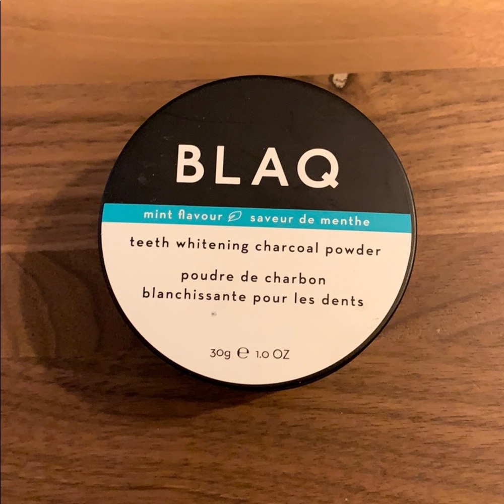 Blaq teeth whitening powder - mint flavour